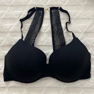 Like new Victoria’s Secret Incredible Bra